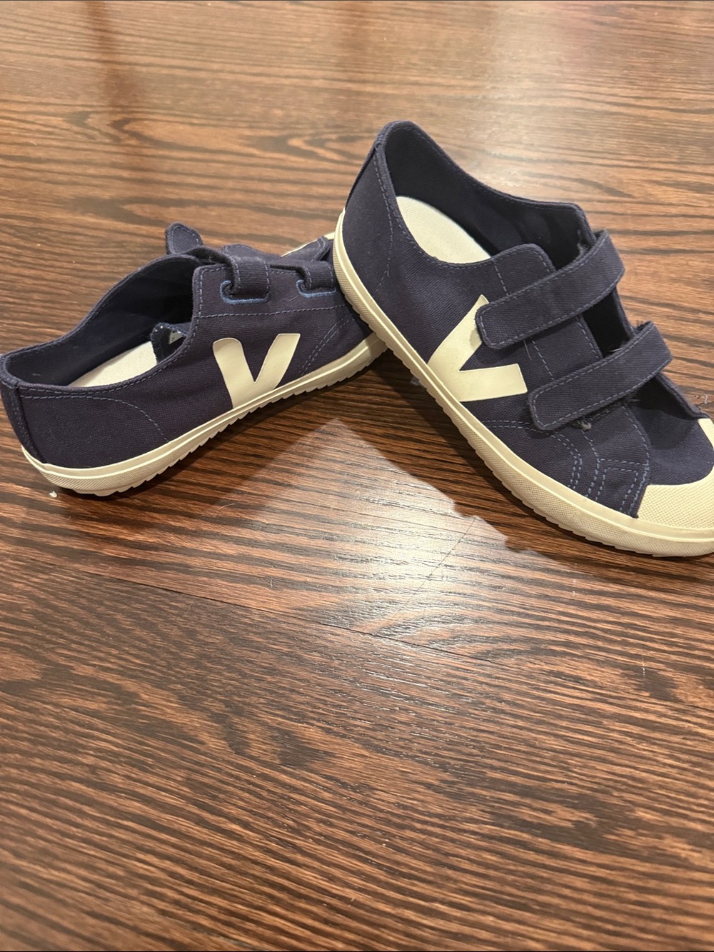 Veja Kids Velcro Sneakers in Navy and White
